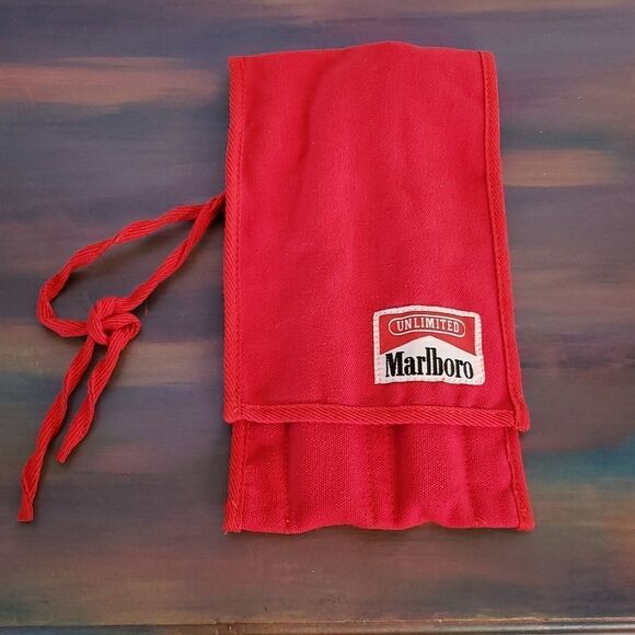 Vintage Marlboro Unlimited Collection Barbeque Knife And Fork In Red Canvas Bag - Picture 2 of 7